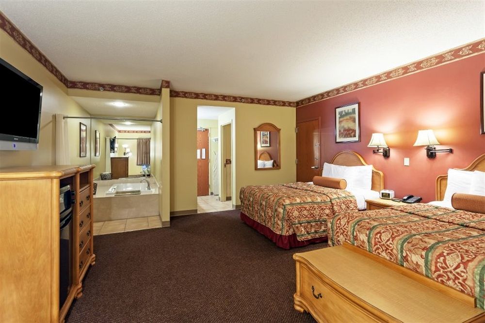 Country Hearth Inn & Suites Edwardsville Eksteriør bilde