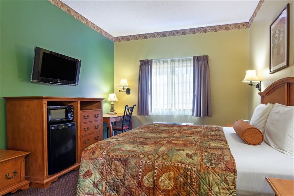 Country Hearth Inn & Suites Edwardsville Eksteriør bilde