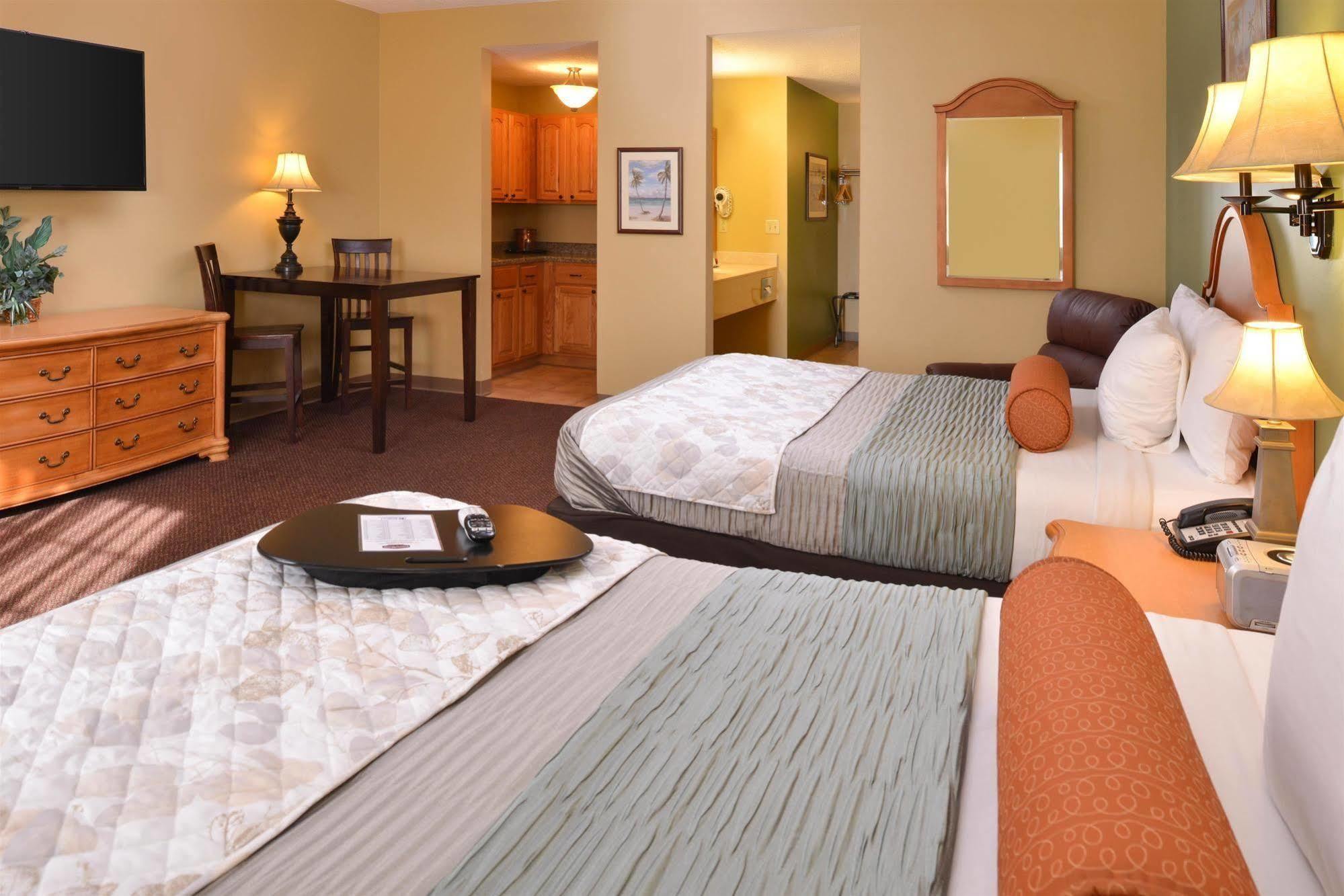 Country Hearth Inn & Suites Edwardsville Eksteriør bilde