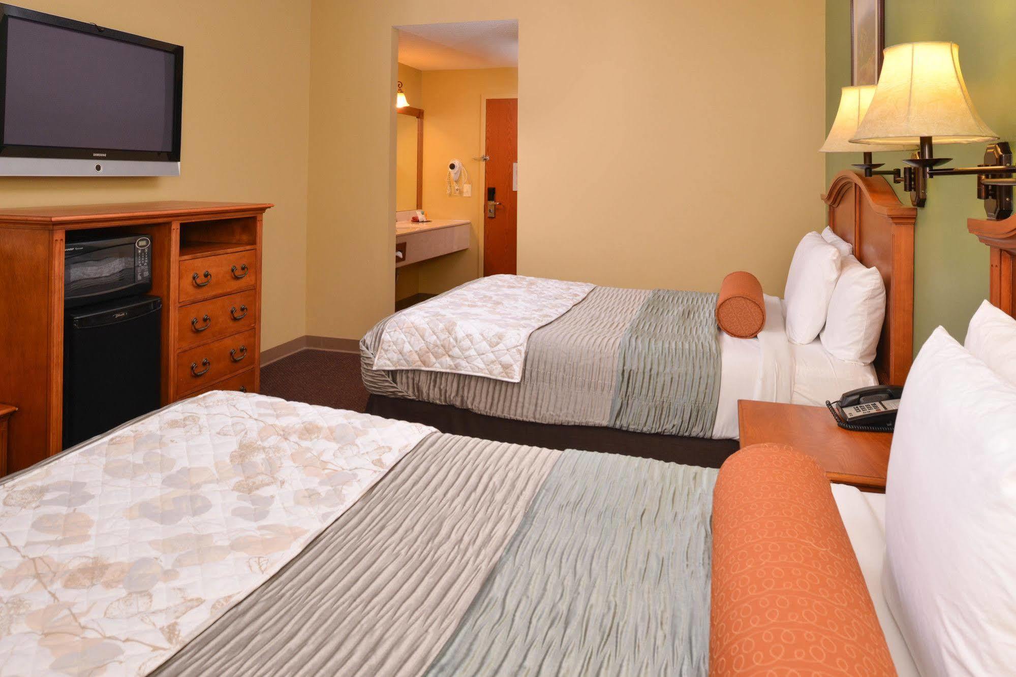 Country Hearth Inn & Suites Edwardsville Eksteriør bilde